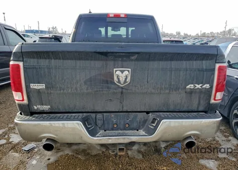 2016 Ram 1500 Laramie z USA, uszkodzony, nr VIN 1C6RR7VT1GS308471